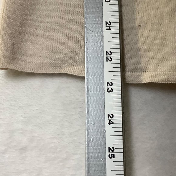 Mayerline Brussels Sweater Vest Women SIze Large 100% Wool Cream Tan FLAW - Picture 6 of 7